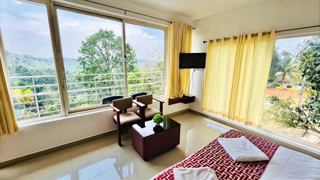 Elenji Vitara Resort Munnar Eksteriør billede